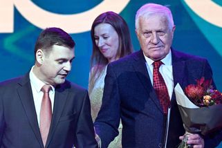 Klaus označil zprávy BIS za bezcenné cáry papíru....