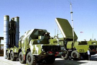 Nad Ukrajinou sestřelili bojový letoun. Neví se jaký ani čí - Novinky