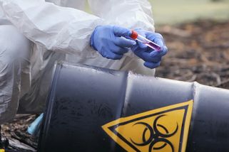 Jaderný odpad na 300 let? Američané vyvíjejí urychlovač, který může změnit pravidla hry