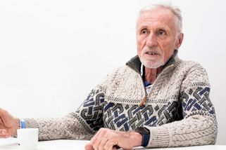 Nachytali se Topolánek i Bělobrádek. Podvody na WhatsAppu jedou v Česku na plné obrátky