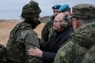 Putin zamkl mladé muže doma. Mobilizace milionů je...