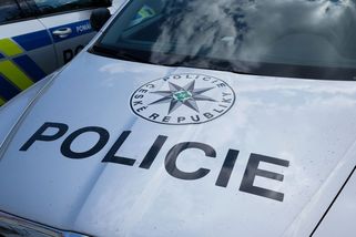 Policie evakuovala ministerstvo kvůli podezřelému balíčku, šlo o ptačí budku - Seznam Zprávy