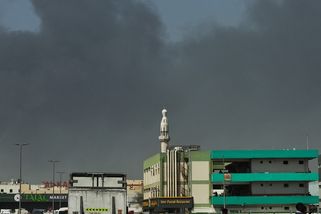 Čeští realiťáci v Dubaji: Nakupujte dál, nic se tu neděje