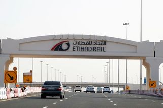 Z Dubaje do Abú Dhabí vlakem? Rychlá trasa bude v provozu letos