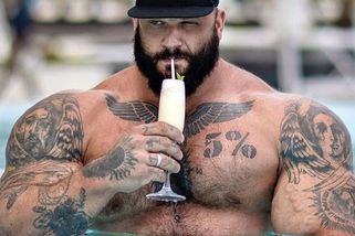 Ve 36 letech zemřel ‚nejmonstróznější‘ kulturista světa: Golem Illja působil řadu let v Česku - Super.cz