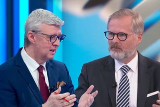 Odrbali jste lidi, vmetl Havlíček Fialovi. A vy jim lžete, směšné, ohradil se expremiér