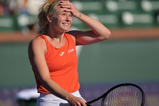 Siniaková způsobila senzaci a obhájkyni přiváděla k šílenství. Takovou porážku Ruska ještě nezažila - Sport.cz