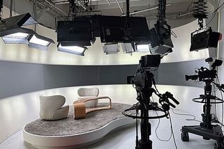 Recept na Otázky bez Václava Moravce? Vytáhnout na politiky těžší kalibr - Médium.cz