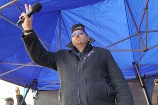 Horko v Praze: Policie na protestech zadržela 17 lidí, včetně poslance Volného - Seznam Zprávy