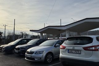 EU vynucuje další povinnou výbavu, nová auta tím zdraží na maximum. Sestavili jsme přehled nejdražších asistentů