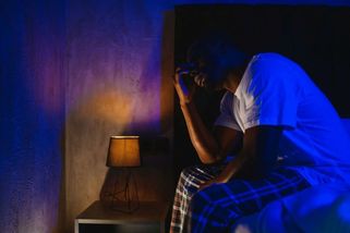 Nespavost může poškodit srdce více, než si myslíte. Proč je kvalitní spánek klíčový a jak ho zlepšit - Novinky