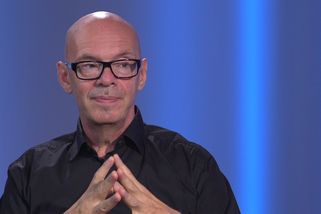 Ministr Klempíř havaroval. Po příjezdu do práce se mu přitížilo, pobyl si v nemocnici