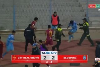 Zlomeniny, otok mozku a sedmnáct červených karet. Odveta poháru skončila masakrem - Sport.cz