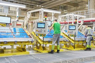 Minus 50 tisíc míst i méně vysokých manažerů. VW málo vydělává a musí šetřit - Seznam Zprávy