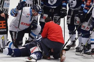 Faul na Lakatoše? Vitásek vyvázl bez trestu. Olomoucký Ondrušek si naopak nezahraje dva zápasy - Sport.cz