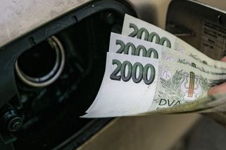 Nafta dál zdražuje. V Česku už cena překročila hranici 40 korun - Seznam Zprávy