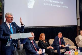 Komentář: Zadlužit děti nevadí, to je hlavní vzkaz Havlíčkovy strategie - Seznam Zprávy