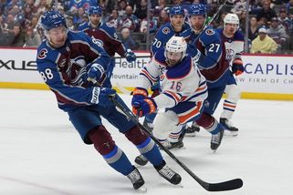 NHL | McDavid vládne produktivitě NHL o šest bodů před MacKinnonem, Nečas je osmý - Sport.cz