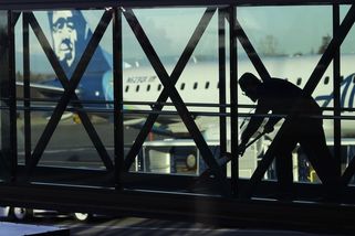 V americké ekonomice v únoru nečekaně ubylo 92 tisíc pracovních míst - Novinky