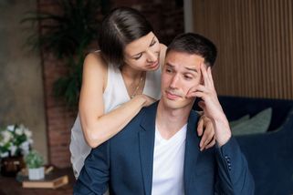 Falešná laskavost: Kdo je příliš milý, je podezřelý