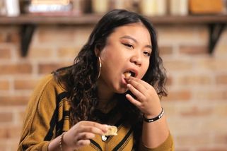 Velikonoční speciál: Cizinci poprvé ochutnají českého beránka! | Jak nás vidí svět