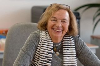 Slavnostní premiéra dokumentu Livia: Po červeném koberci se prošla Bohdalová i Laffita