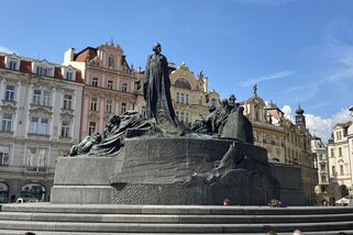 Komentář: Více Husa, méně „slovanských bratří“ - Seznam Zprávy