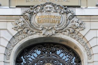 Švýcarsko bylo neutrální? Proč tedy proudilo přes jeho banky nacistické zlato - Médium.cz