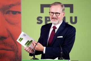 Kde skončí Fiala a jeho ministři? Lipavský chce kontrolovat BIS, Válek vojenskou rozvědku