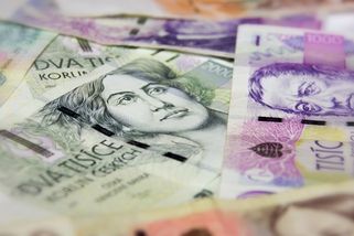 Komentář: Seberme konečně hračku stavitelům finančních pyramid a letadel - Seznam Zprávy