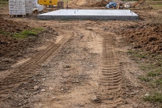 Kontrola ze stavebního úřadu přišla už uprostřed stavby. Majitel se proto rozhodl varovat ostatní