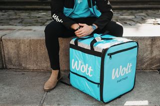 Novela odtajní výplaty kolegů a ochrání pracovníky platforem - Seznam Zprávy