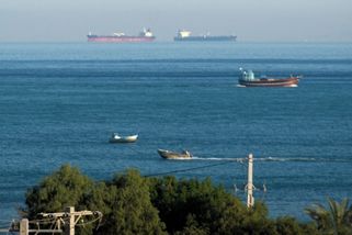 K dodávkám ropy a plynu přes Hormuzský průliv prakticky nejsou alternativy - Novinky