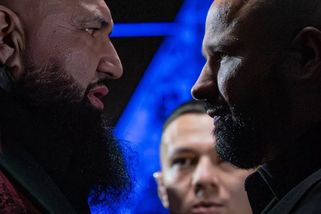 Blázinec: Zkrvavený Cverna šel dvakrát k zemi, do klece letěl ručník