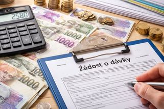 Superdávka: Když žádost o peníze vzdáte, jelikož už nechcete dokládat do nekonečna ty samé dokumenty - Médium.cz