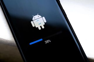 Android zpátky vrací kontroverzní funkci. Češi by při jejím používání měli být ale obezřetní