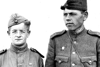 Zločiny Rudé armády na Valašsku. Obyvatelé Rusy vítali, pak přišel šok - Médium.cz