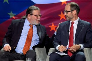 Hádka opozice: Nechte mě domluvit, okřikl Farský Vondru. Neshodli se kvůli zásahu USA v Íránu