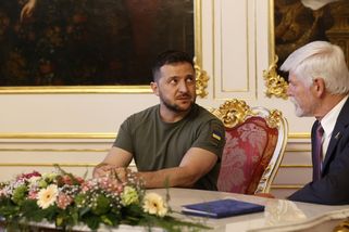 Do Prahy přiletěl Volodymyr Zelenskyj. Poděkoval za podporu i uprchlíky - Seznam Zprávy