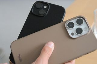 Finanční správa nabídne v dražbě zabavené iPhony - Novinky