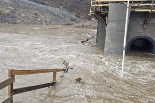 Voda na Chrudimsku zaplavila největší budovaný poldr v Česku - Novinky