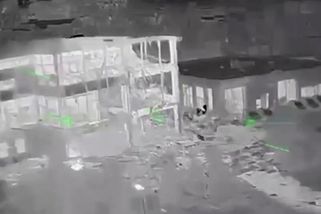 Ukrajinci udeřili na ruskou továrnu na opravu protivzdušné obrany. Ukázali to na videu - Novinky