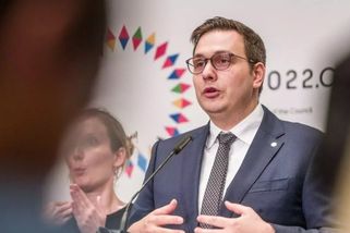 Lipavský chce, aby Česko po vlastní ose prošetřilo Epsteinovu kauzu