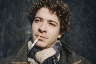 V 16 propil diety s Krausem a ve 41 umíral kudrnatý rošťák ze Saxany v New Yorku na AIDS úplně sám - Médium.cz