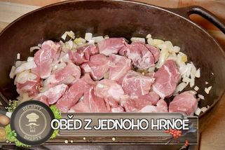 Dušené vepřové s bramborem. Ještě nikdy jste nejedli takovou dobrotu z jednoho hrnce | Jednoduché vaření bez breptů