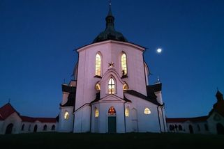 FOTO: Hra světel na Zelené hoře v den rovnodennosti - Novinky