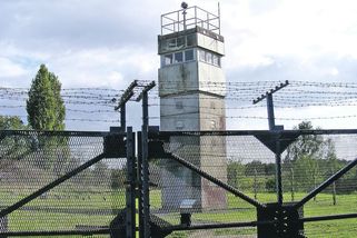 Nepochopitelný případ: Němce sebrali v Podkrkonoší uprostřed snídaně, před 40 lety totiž chtěl prchnout z NDR - Novinky