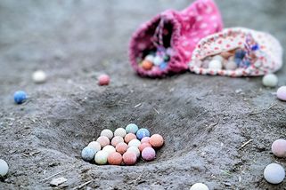 Dětství v 70. letech: zmizeli jsme ráno a vrátili se za tmy. Taky jste to tak měli? - Médium.cz