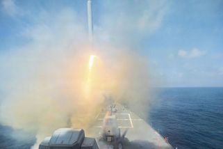 Analytik CIA v knize temně předpověděl vše, co se teď děje v Perském zálivu - Seznam Zprávy