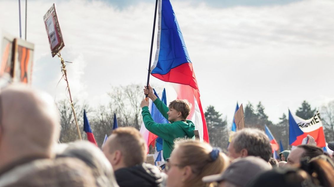 Proč jsme museli na Letnou - Médium.cz